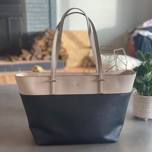 Beautiful Kate Spade tote